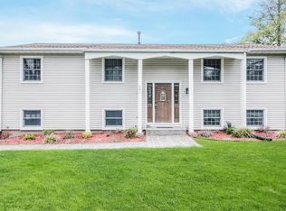 350 London Rd, Yorktown Heights, NY 10598