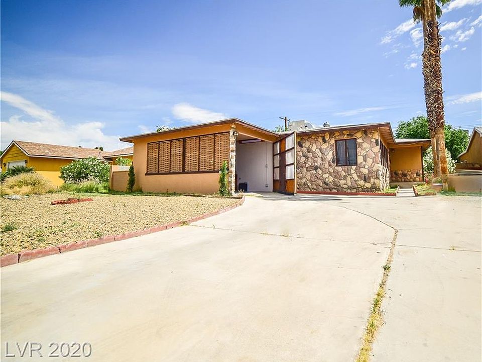 1st image of 384 Wisteria Ave
