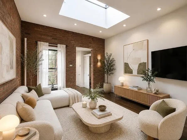 72 Carmine Street image 1 of 12
