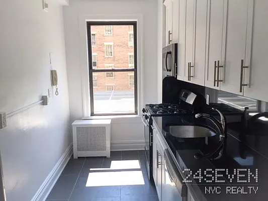 Rented by 24 7 NYC Realty Inc. | media 22