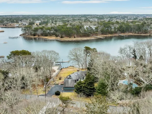 211 Cedar Tree Neck Rd, Barnstable, MA 02630