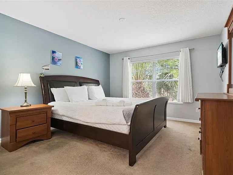 143 Cordova Ave — Photo 25