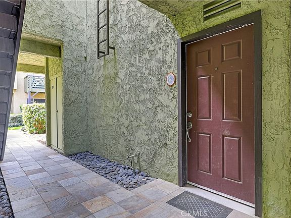 3rd image of 1460 W Lambert Rd Unit 263