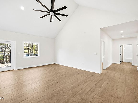 5th image of 112 Tall Oaks Ct