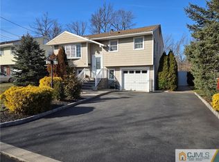 177 Kensington Ave, Colonia, NJ 07067