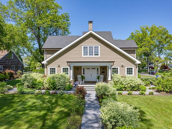 2nd image of 4 Clover Place