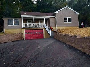 2712 Harrisburg Pike, Lancaster, PA 17601