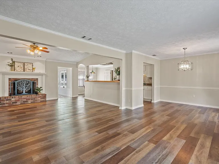 210 Pine Grove Dr — Photo 7