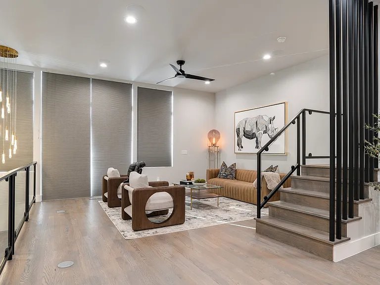817 NW 6th St — Photo 54