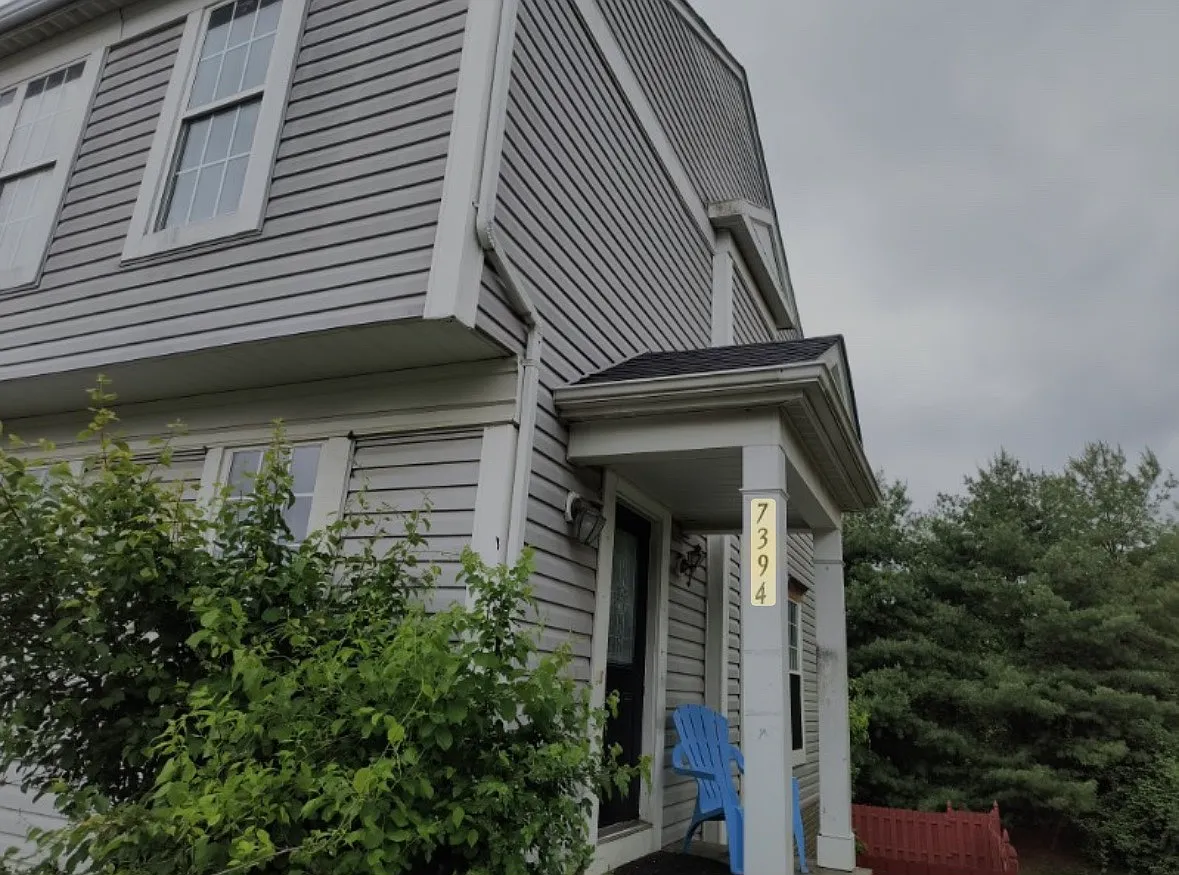 3 bed, 2.5 bath, 1700 sqft, $2,900 — Photo 1