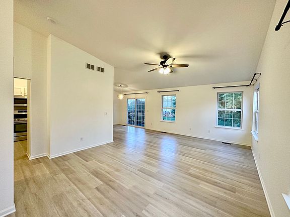3rd image of 3250 Napa Ct