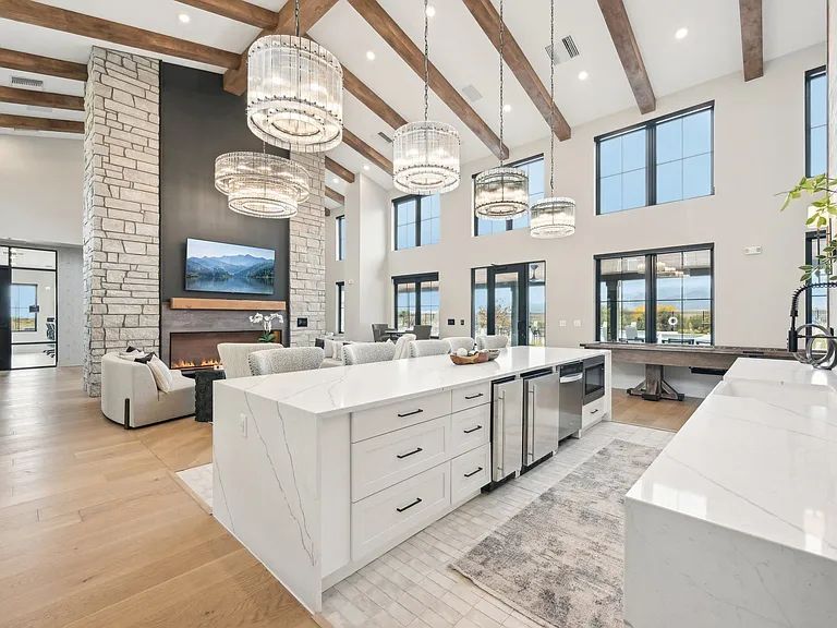 The Garrison Luxury Apartments — Photo 28