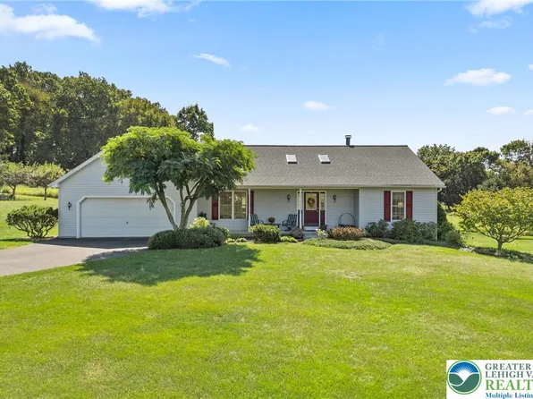 21 Sunny Ridge Ct, Kutztown, PA 19530