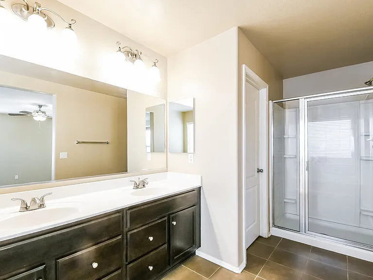 923 S Pheasant Dr — Photo 12