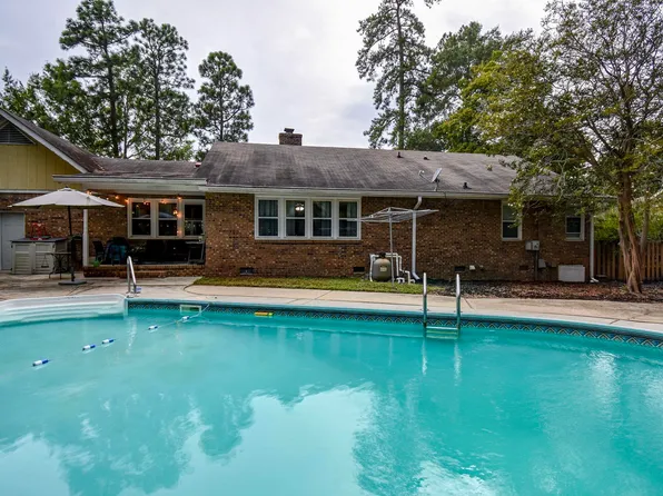 208 Cedar Vale Dr, Lexington, SC 29073