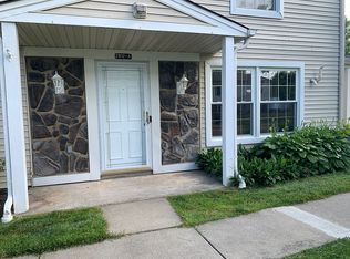 2812 Ivy Hill Cir UNIT A, Cortland, OH