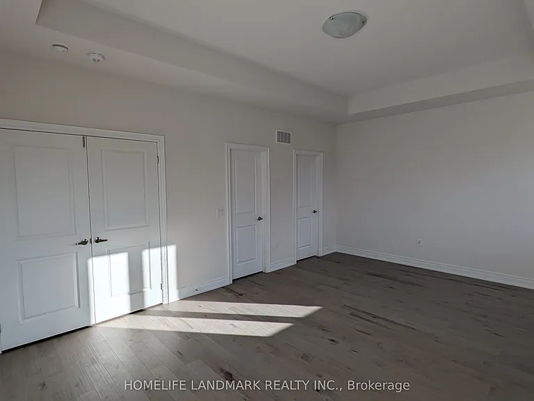 2868 Shortreed Gdns — Photo 31