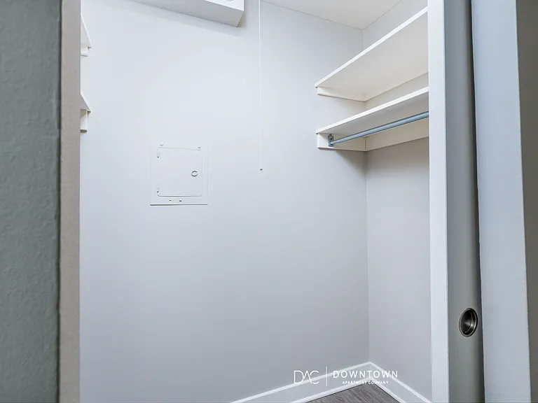 321 E Erie St #920 — Photo 4