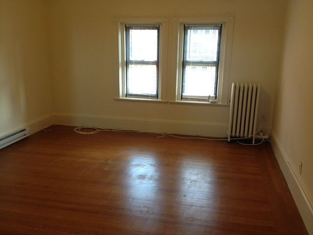 2nd image of 41 Bay State Rd #Iii