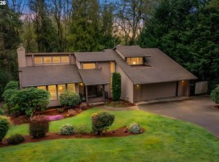 725 Carrera Ln, Lake Oswego, OR 97034