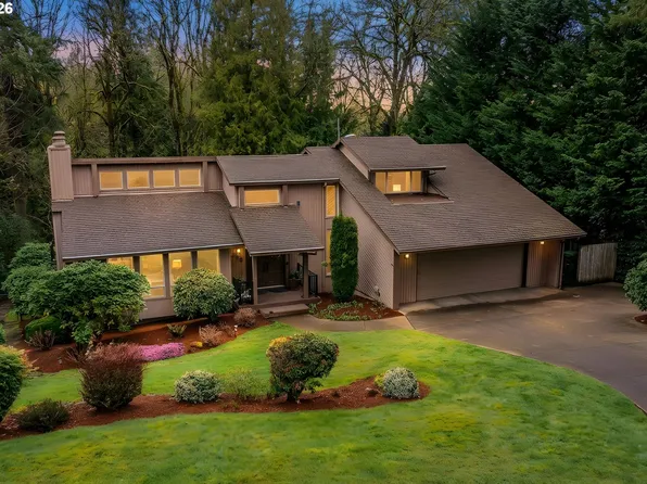 725 Carrera Ln, Lake Oswego, OR 97034