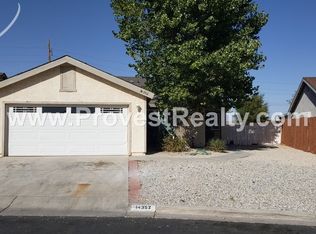 14352 Pinewood Dr, Hesperia, CA 92344