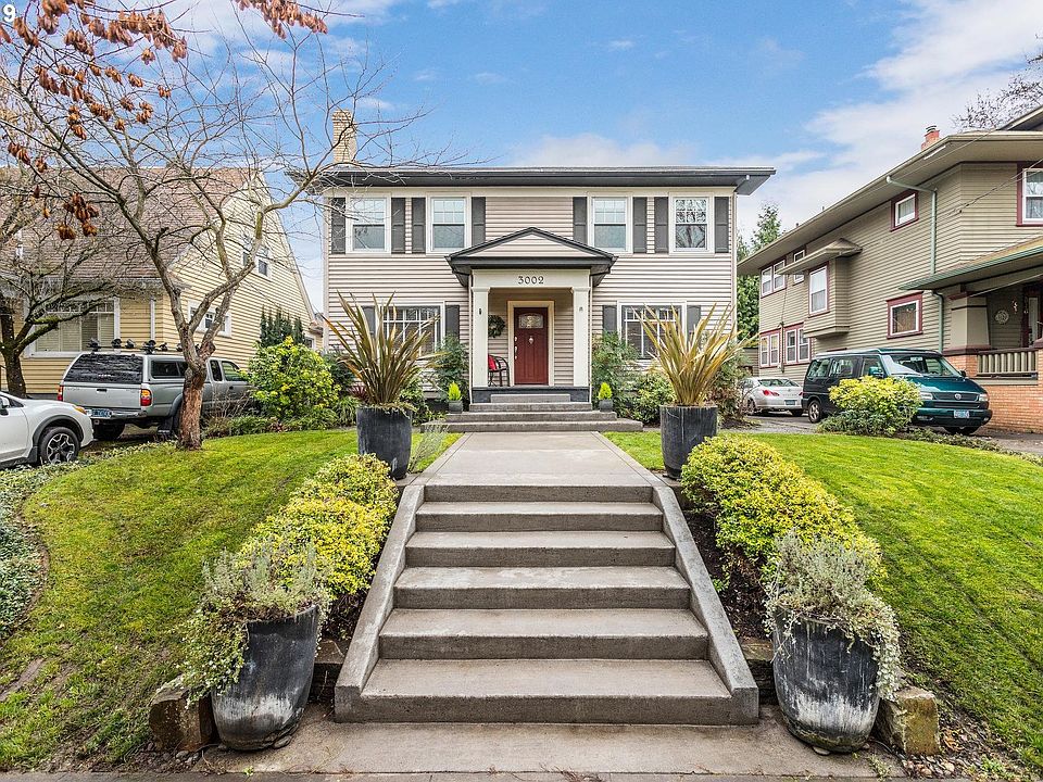 2nd image of 3002 NE 13th Ave