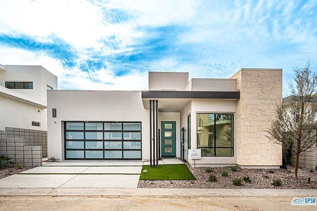 1st image of 1335 Woodward Way