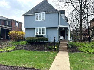 915 N East Ave, Oak Park, IL 60302