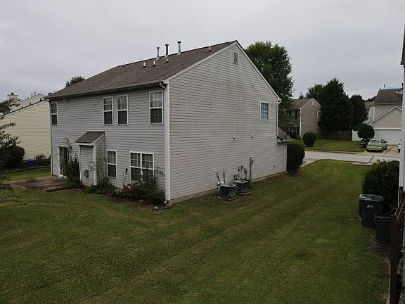 4th image of 208 Sawyer Dr