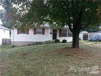 928 N Elm Ave photo 1