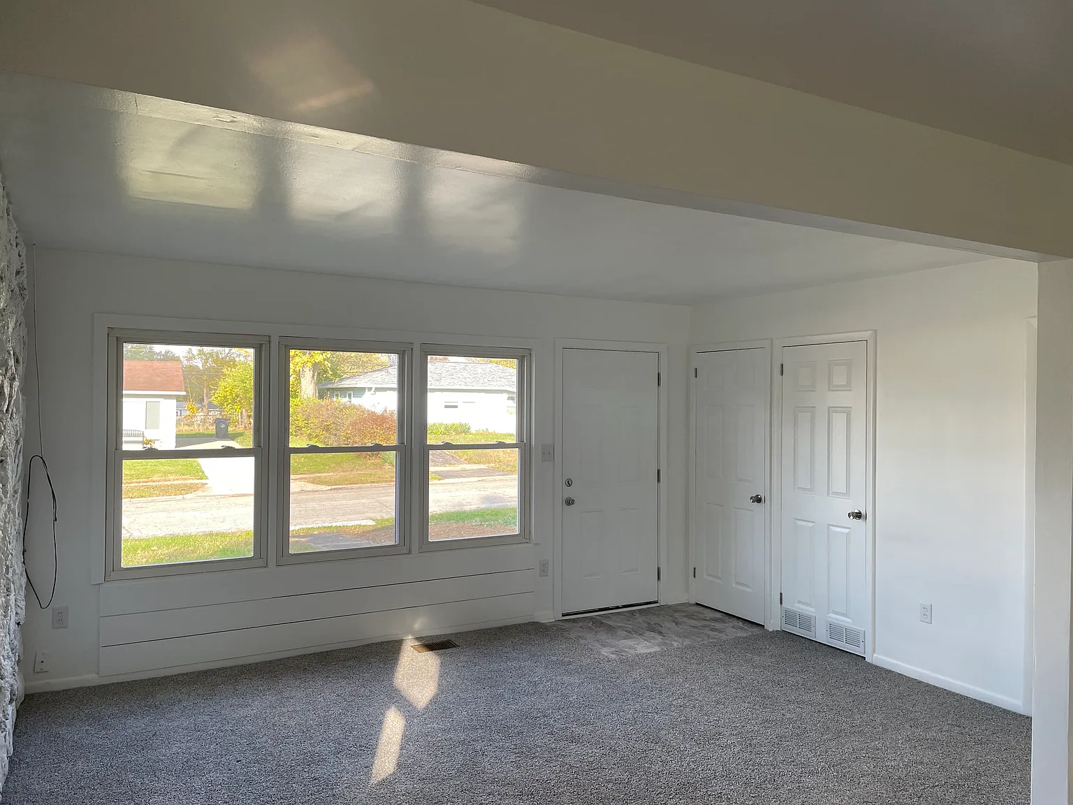 3 bed, 816 sqft, $1,375 — Photo 4