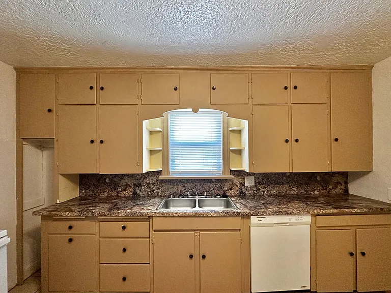 1506 NW Arlington Ave — Photo 11