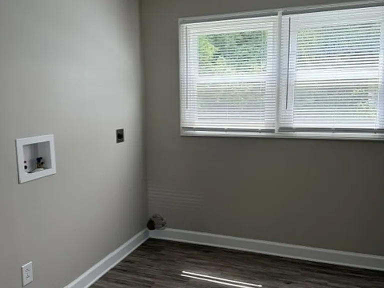 108 Gay St — Photo 22