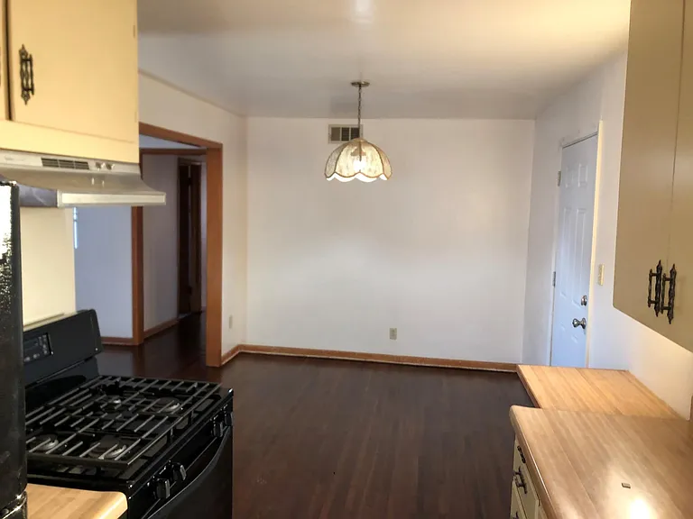 6728 E King St — Photo 4