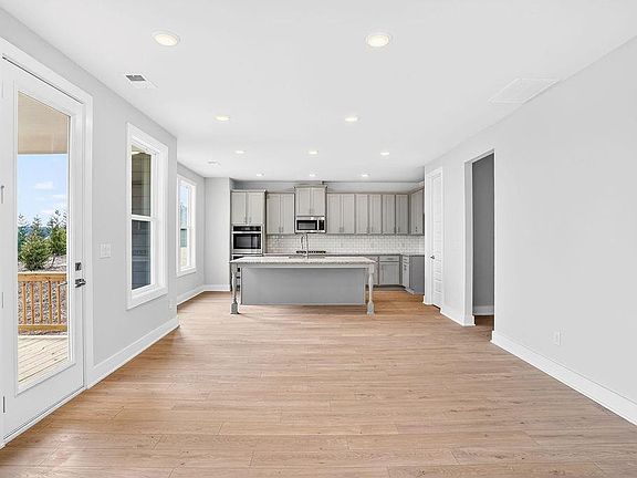 5th image of 2587 Parkside Way Lot 394