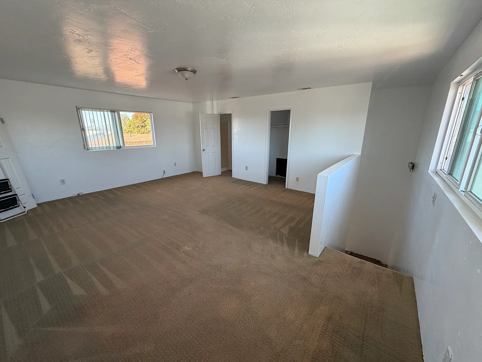 4 bed, 3.5 bath, 1521 sqft, $4,500 — Photo 4