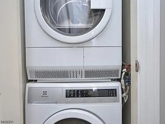 2nd image of 24 Spring Valley Blvd Ondo