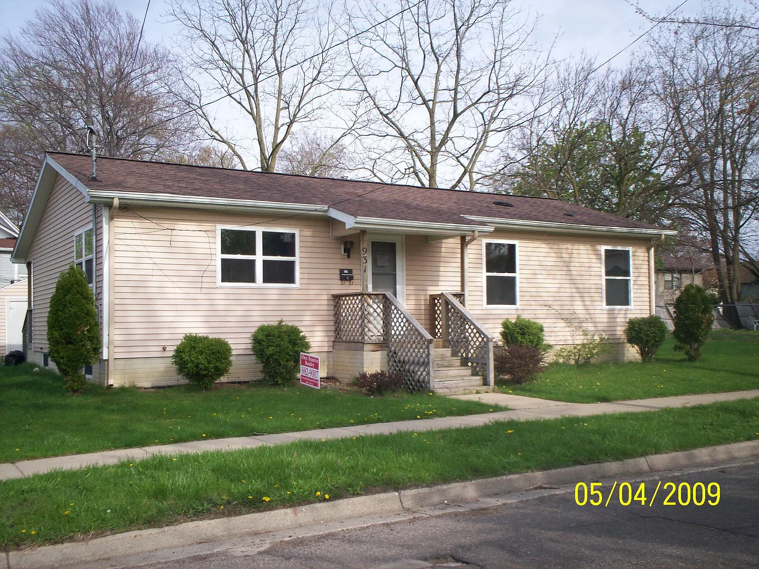 931 Williams St photo 1