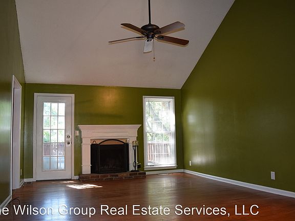 3rd image of 840 Beech Bend Dr