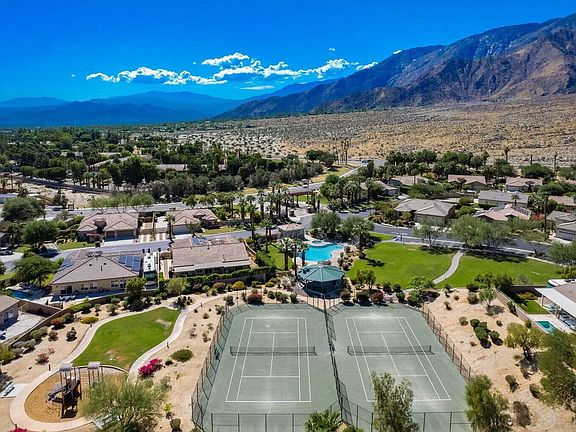 5th image of 3879 Mira Arena