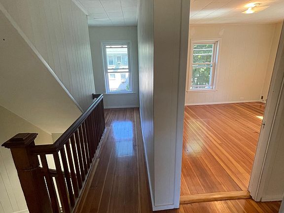 5th image of 36 Sampson St #36