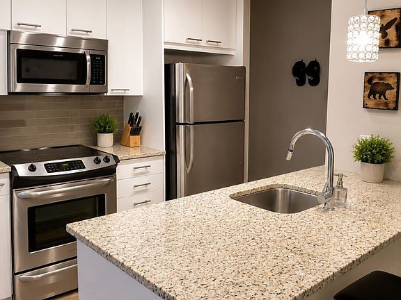 3rd image of 66 Forest Manor Rd Unit 213