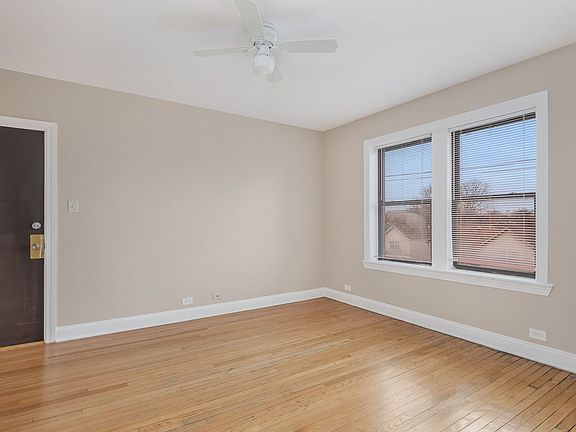 4th image of 6938 S Cregier Ave APT 103
