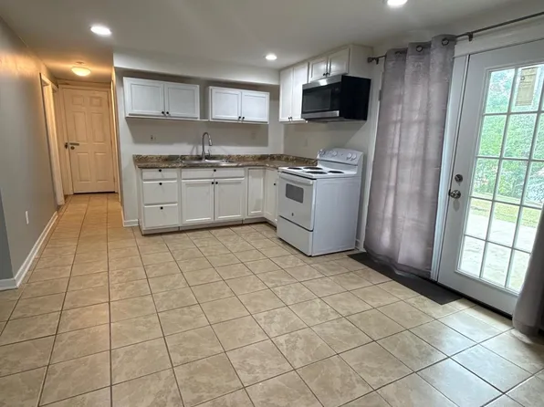 4468 Dale Blvd, Woodbridge, VA 22193