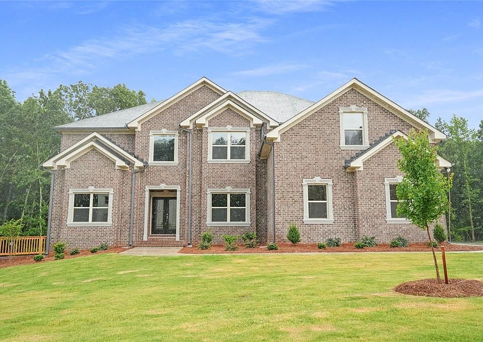 1st image of 211 Lotus Ln