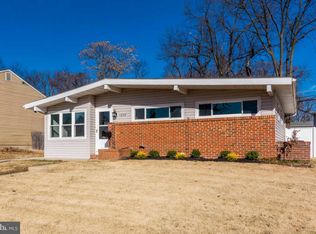 1302 Aster Dr, Glen Burnie, MD 21061