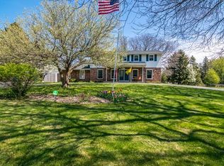 3537 South Ln, Franksville, WI 53126