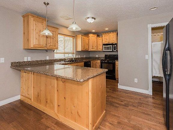 2nd image of 1717 Brookview Dr