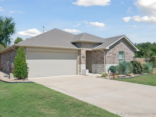 8461 Dunnwood Rd, Claremore, OK 74019